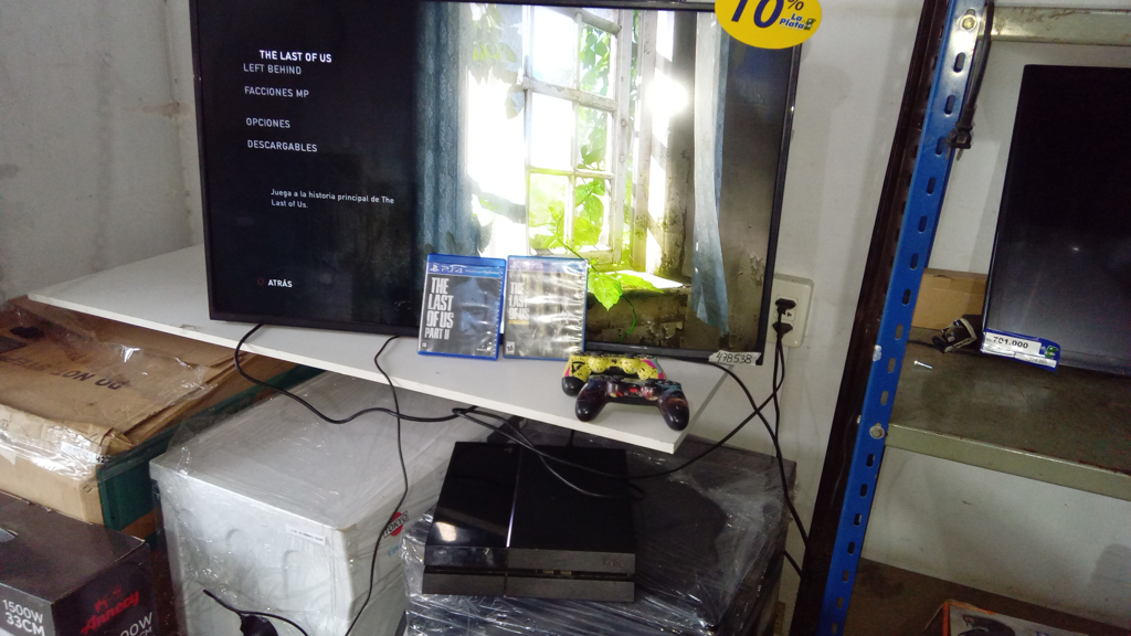 Juego Electronico Ps4 Marca Sony Fat Modelo Cuh-1116b Disco Duro 1.000 Gb Con Control Sin Caja Usado En Buen Estado Acc Cable Power UsbDisco The Last Of Us Remastered En Caja Disco The Last Of Us PariiHdmi2 Controles