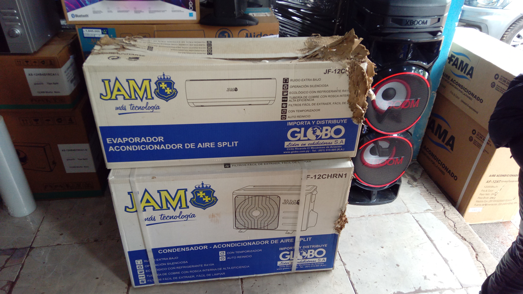 Aire Acondicionado Tipo Split Marca Jam Potencia Btu 12.000 Con Kit Instalacion Con Control Modelo Jf-12chrn1 Nuevo Sin Uso Con Caja Acc No Tiene