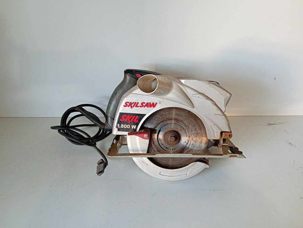 Sierra Tipo Circular Marca Skil Modelo 5801 Usado En Buen Estado Acc Disco