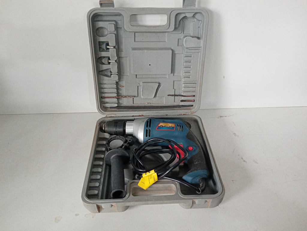 Taladro Marca F & M Modelo Id8342 Usado En Buen Estado Acc Mango 5 Mechas Regla Maletin