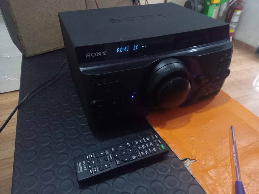 Equipo De Sonido Marca Sony Con Control Modelo Hcd-M40d Usado En Buen Estado Acc Cable Crrte
