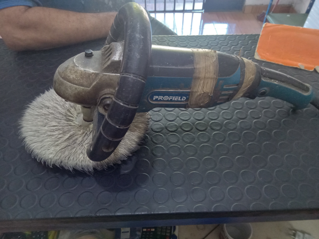 Pulidora Marca Profield Modelo Polisher Tamaño Grande Usado Con Desgaste Acc No Tiene