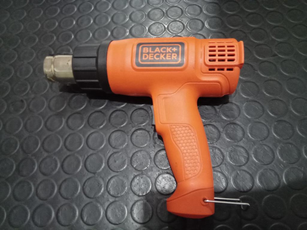 Pistola De Calor Marca Black Decker Modelo Hg1500-B2c Sin Caja Con No Tiene Acc No Tiene