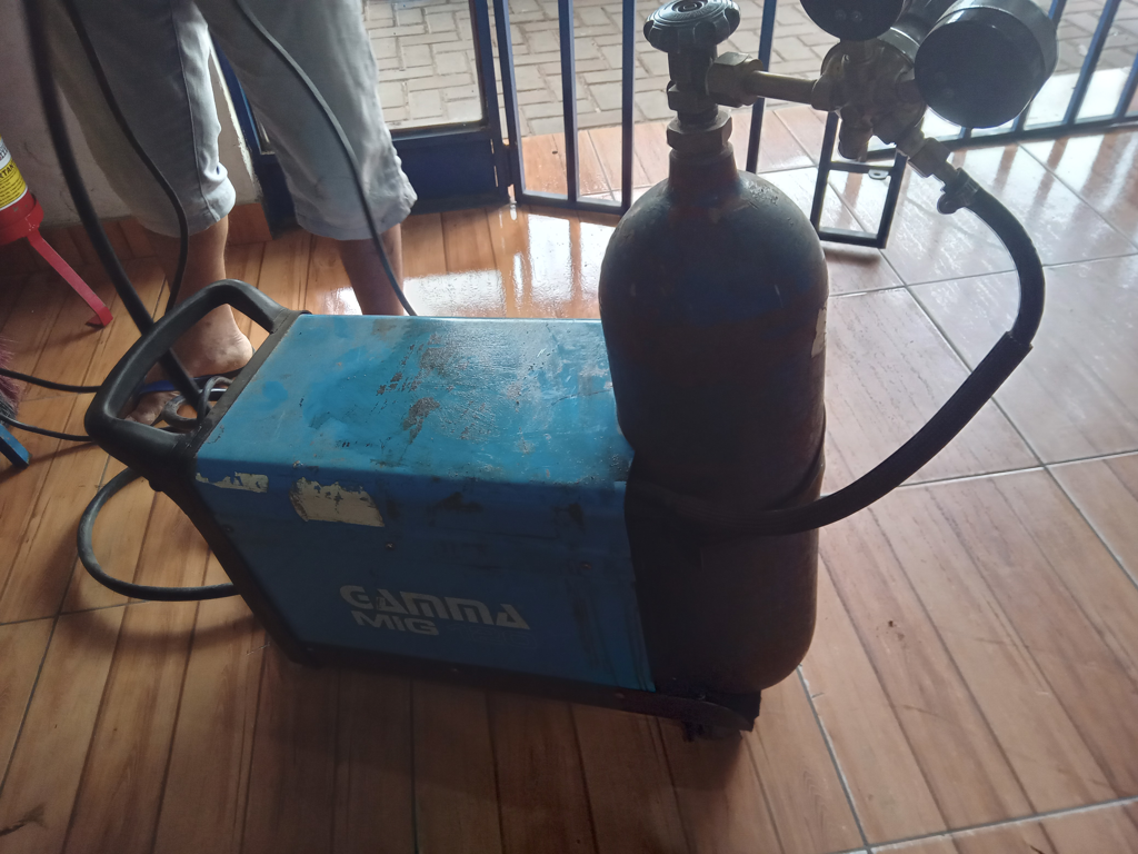 Soldador Marca Gama Modelo Mig120 Usado En Buen Estado Acc Tubo Co2Pinzas