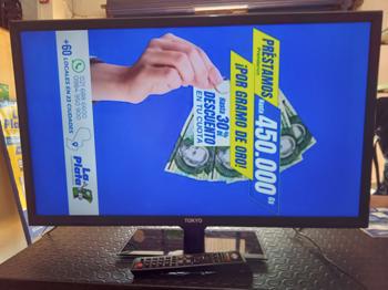 Televisor Led Convencional De 32 '' Marca Tokyo Modelo Tvtok32ledz8b-N Usado En Buen Estado Con Control Sin Caja Acc Base