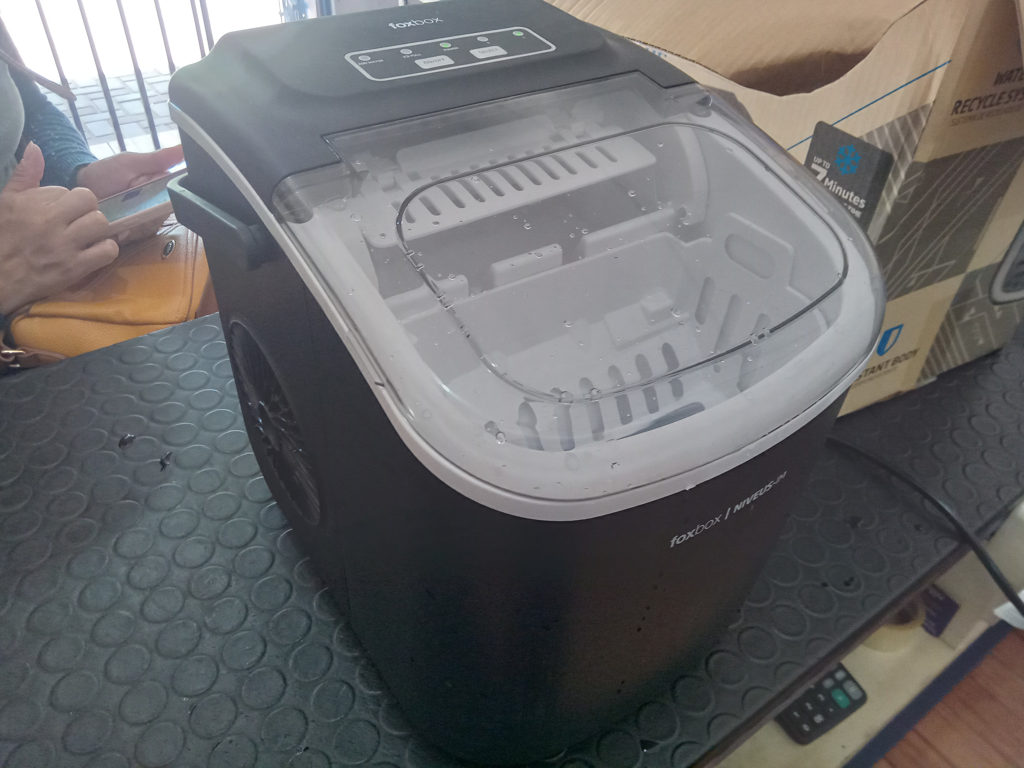 Fabricadora De Hielo Marca Foxbox Modelo Nuveus-Im Usado En Buen Estado Acc Cucharita Para Hielo