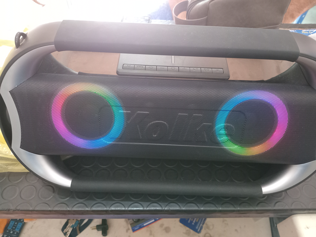 Speaker Potencia Watts No Tiene Marca Kolke Sin Control Modelo No Tiene Usado En Buen Estado Sin Caja Acc Cinta Colgante CargadorCable Conector