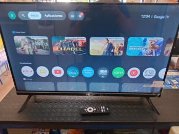Televisor Led Smart De 32 '' Marca Jam Modelo Gtm5ultra-32gfsa Con Control Usado En Buen Estado Acc 2 Patitas