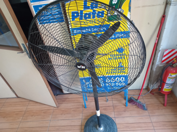 Ventilador 3 Velocidades Marca Win Modelo Fs-650s Usado En Buen Estado Acc Base