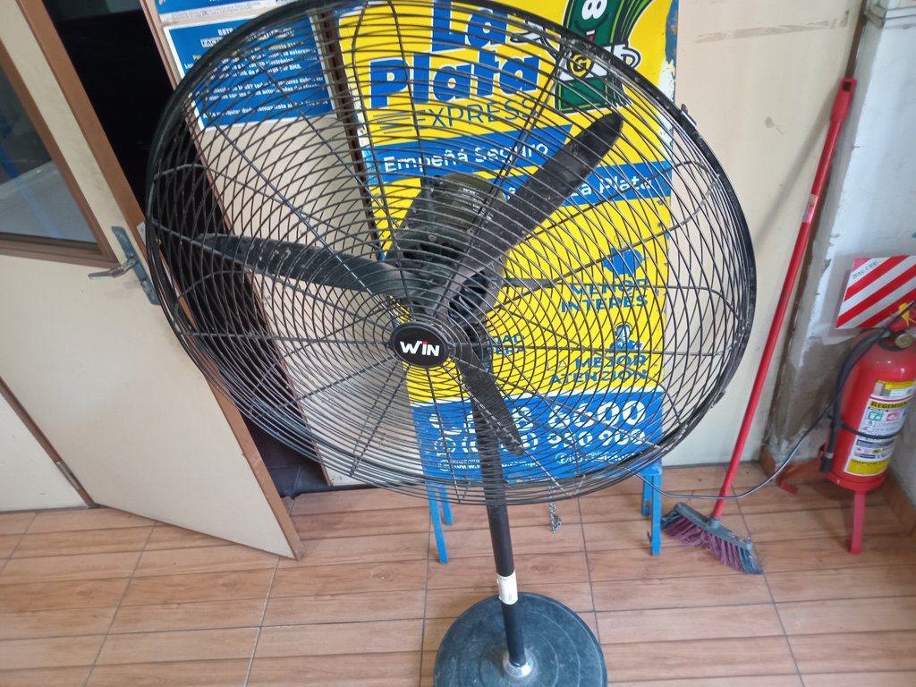 Ventilador 3 Velocidades Marca Win Modelo Fs-650s Usado En Buen Estado Acc Base