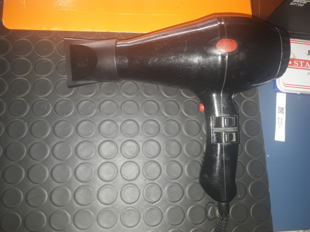 Secador De Pelo Marca Parlux Modelo 2800 Usado Con Desgaste Acc Pico