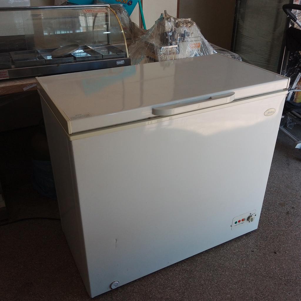 Congeladora / Frezzer Marca Midea Litros 220 Modelo Mdf220 Usado En Buen Estado Acc No Tiene