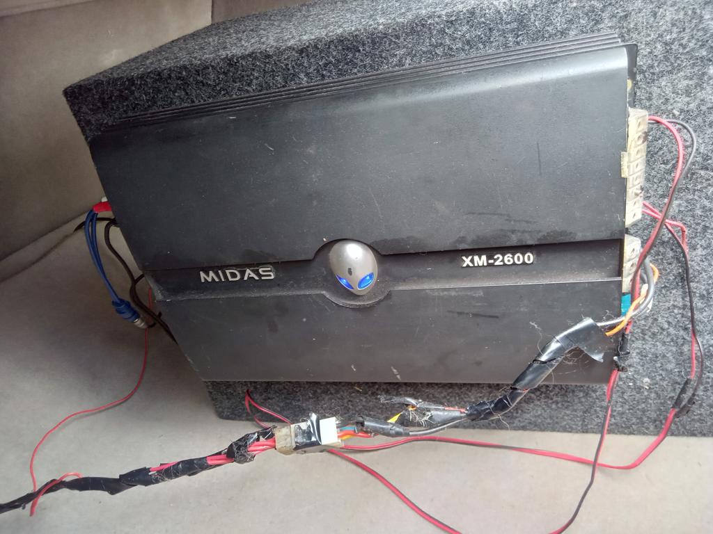 Amplificador De Sonido P/ Automovil Marca Midas Modelo Xm-2600 Usado En Buen Estado Acc No Tiene