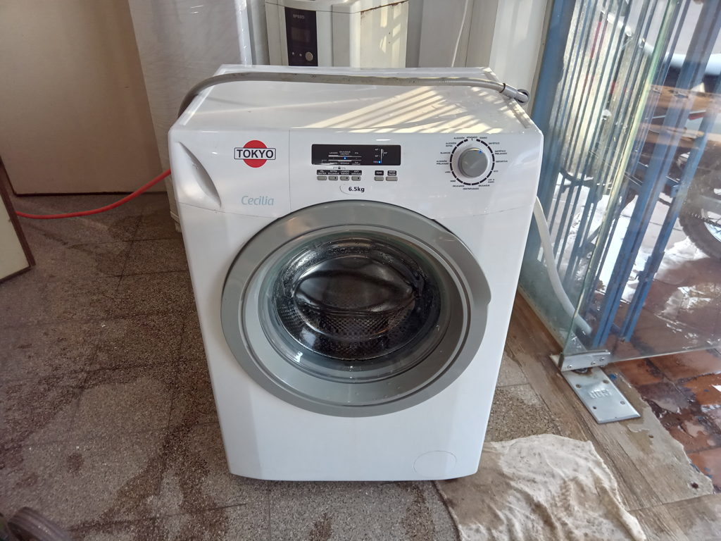 Lavarropas Cap 7 Kg. Marca Tokyo Modelo Edtlaceciliac6.5 Usado-En-Buen-Estado Acc Manguera De CargaManguera De DescargaAnalogico
