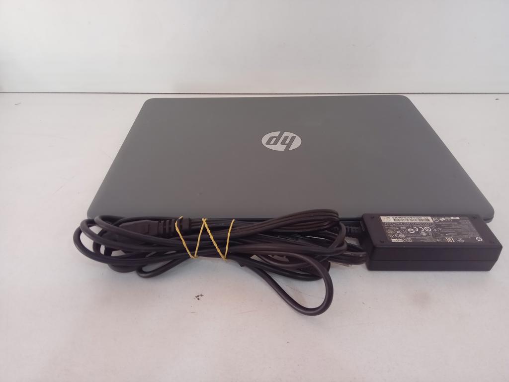 Foto 3 de Notebook Marca Hp Modelo 14-Bs004la Procesador Deleron Memoria Ram 4 Gb Disco Duro 500 Gb Generacion 1 Acc No Tiene
