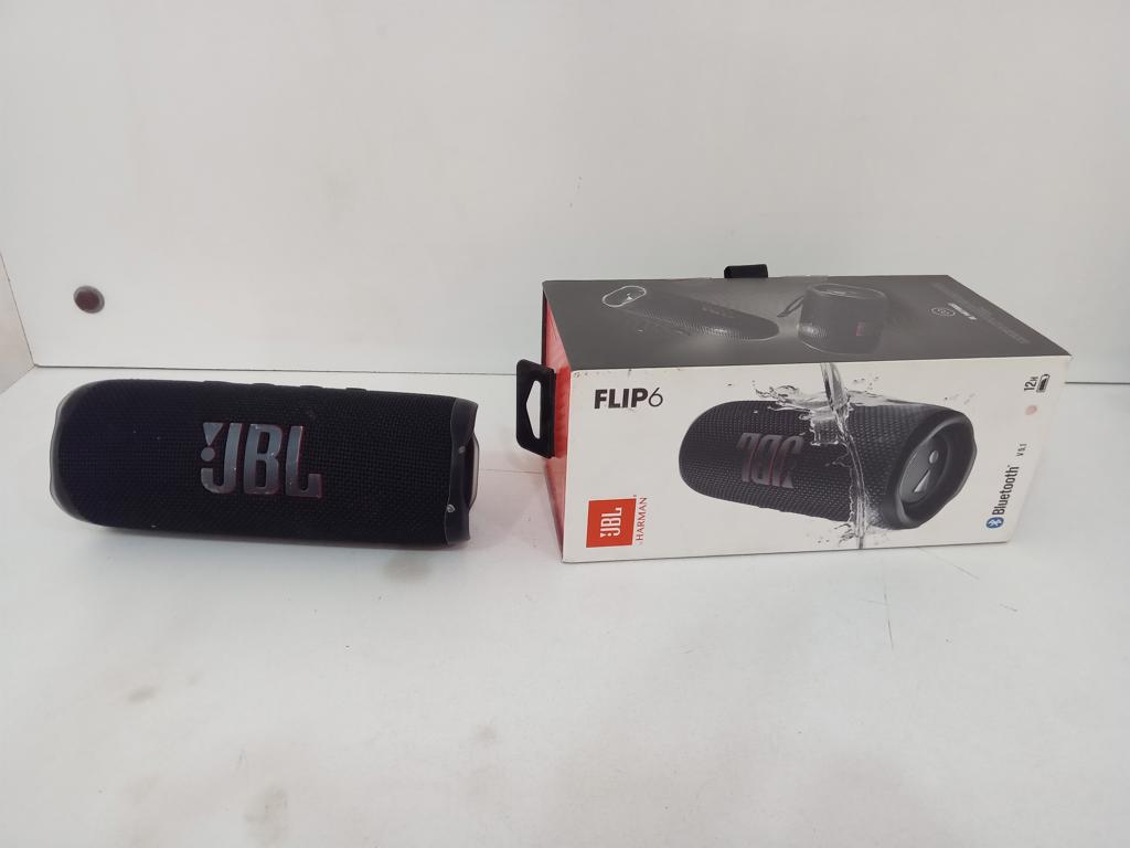 Speaker Potencia Watts 20 Marca Jbl. Sin Control Modelo Flip6 Usado En Buen Estado Sin Caja Acc No Tiene