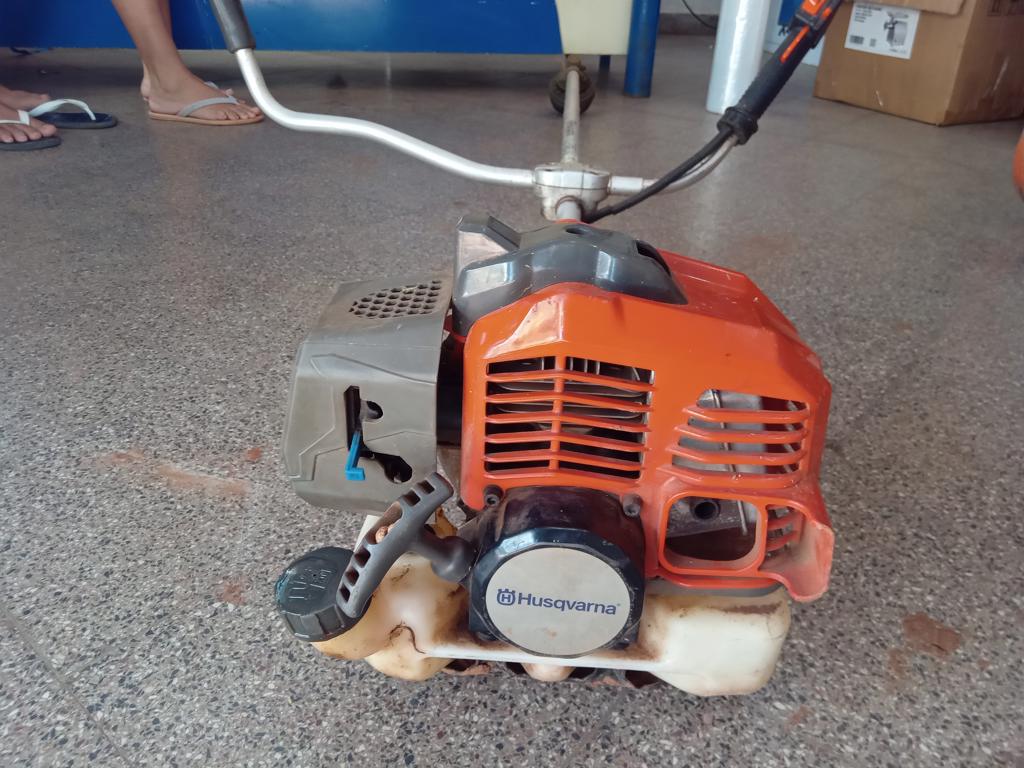 Desmalezadora Marca Husqvarna Modelo 131 Usado En Buen Estado Original Si Acc Cabezal C/Nylon