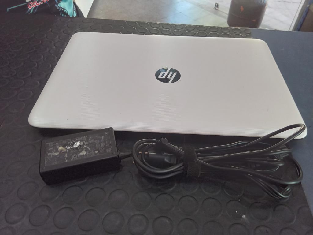 Foto 2 de Notebook Marca Hp Modelo 15-Ay016la Procesador Corei7 Memoria Ram 8 Gb Disco Duro 500 Gb Generacion 6 Acc No Tiene