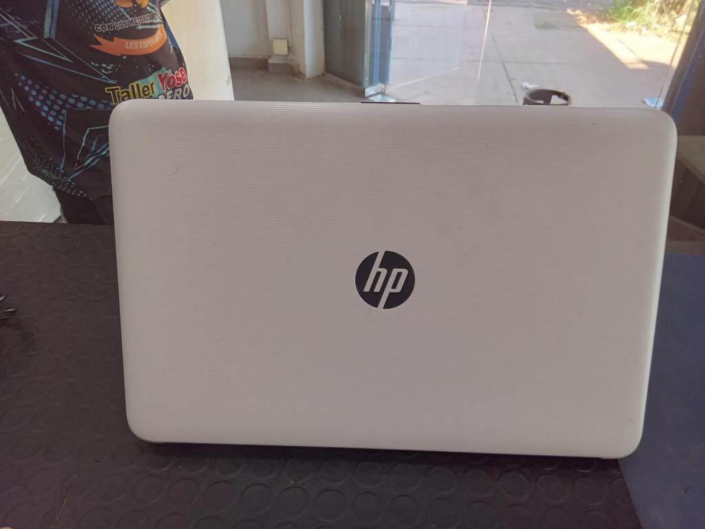Foto 3 de Notebook Marca Hp Modelo 15-Ay016la Procesador Corei7 Memoria Ram 8 Gb Disco Duro 500 Gb Generacion 6 Acc No Tiene