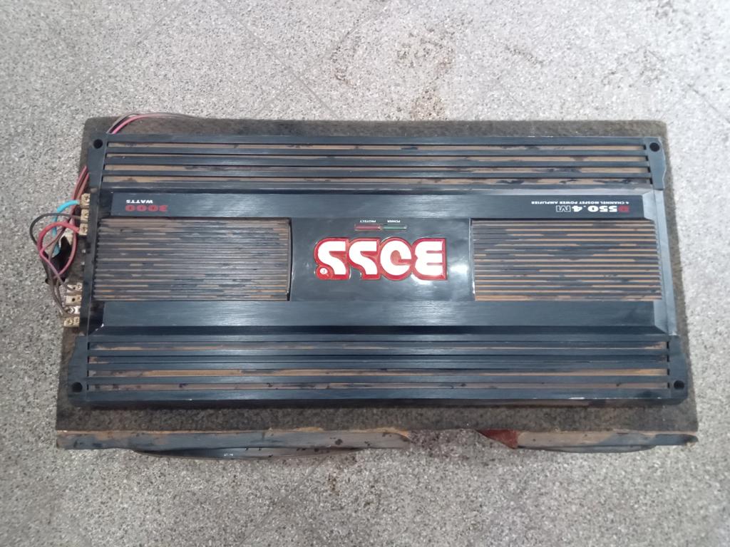 Amplificador De Sonido P/ Automovil Marca Boss Modelo D550.4m Usado En Buen Estado Acc No Tiene