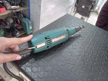 Rectificadora Manual Marca Makita. Modelo Gd0603 Acc 1accesorio