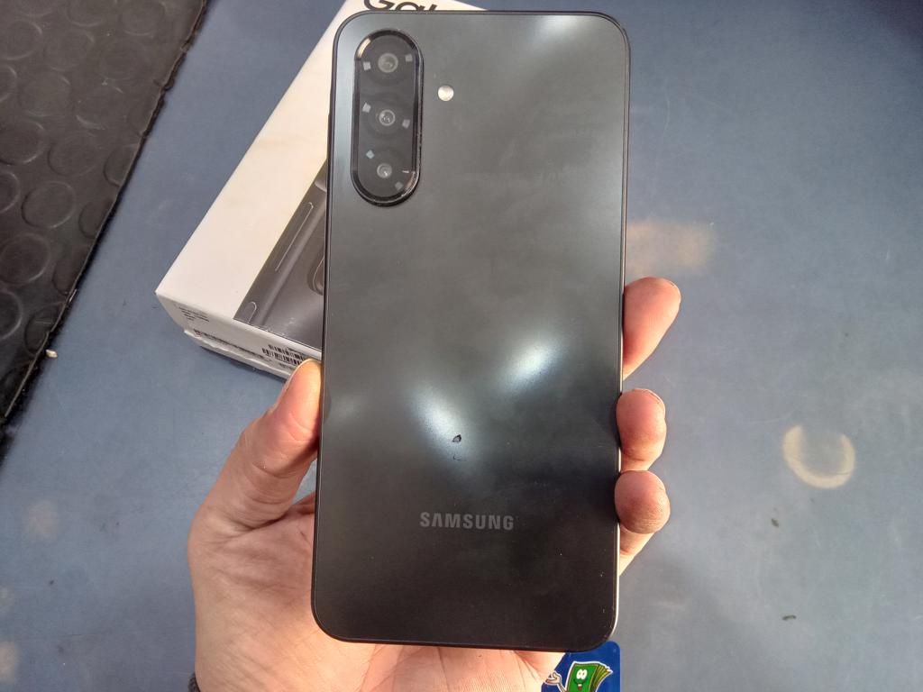 Foto 3 de Celular Marca Samsung Modelo A17 Memoria Ram 8 Gb Almacenamiento Interno 128 Gb Acc No Tiene