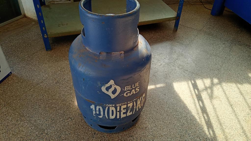 Garrafa Cap 10 Kg. Marca Blue Gas Usado En Buen Estado Color Azul Acc No Tiene