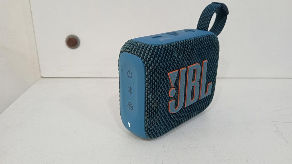 Speaker Potencia Watts 4.2 Marca Jbl Sin Control Modelo Go4 Usado En Buen Estado Sin Caja Acc No Tiene