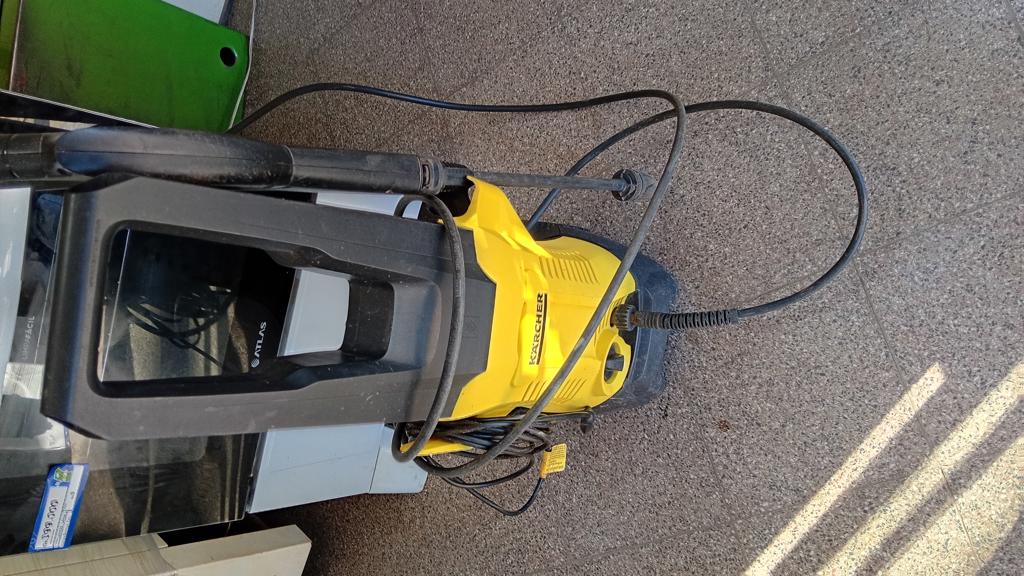 Hidro Lavadora Marca Karcher. Modelo No Registrsa Usado En Buen Estado Acc Manguera+Pistola