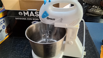 Batidora Marca Mast Modelo No Registra Usado En Buen Estado Acc 4 Batidores+Bowl