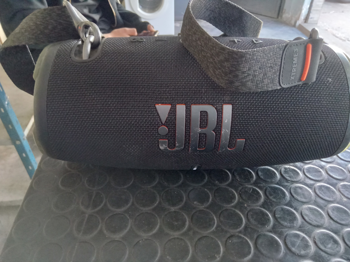Speaker Potencia Watts No Tiene Marca Jbl Sin Control Modelo Xtreme3 Usado En Buen Estado Sin Caja Acc Correa ColganteCargador Original