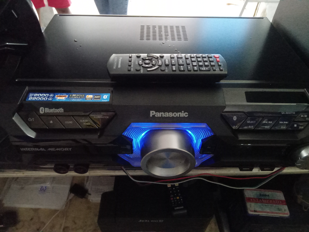 Equipo De Sonido Marca Panasonic Con Control Modelo Akx710 Usado En Buen Estado Acc No Tiene