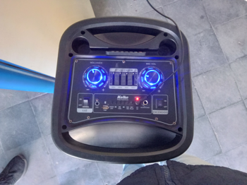 Caja De Sonido Amplificada Marca Kolke Modelo Kpb632 Con Control Usado En Buen Estado Acc Mcrofono