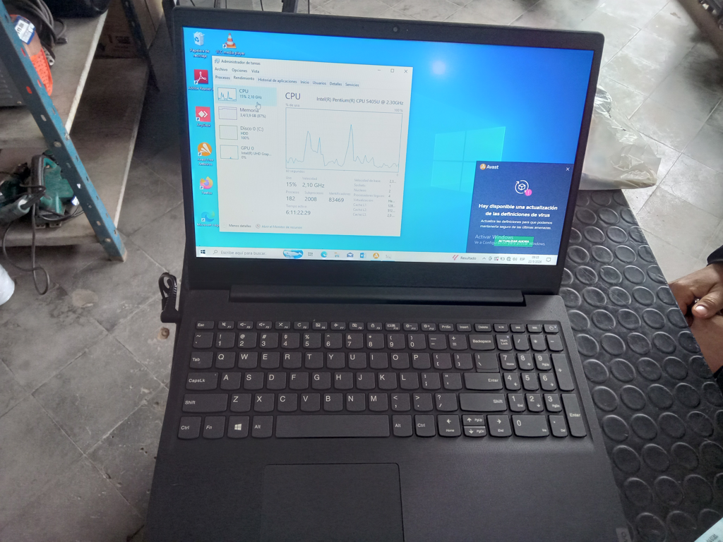 Notebook Marca Lenovo Modelo Ideapad 81mv Procesador Pentium Memoria Ram 4 Gb Disco Duro 500 Gb Generacion No Tiene Acc Carcasa Rayada