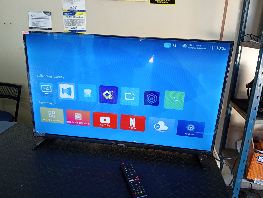 Televisor Led Smart De 32 '' Marca Electrostar Modelo Es-Tl3209 Con Control Usado En Buen Estado Acc No Tiene