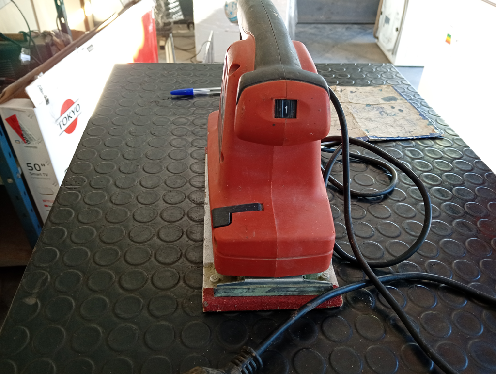 Cepilladora De Madera Marca Black + Decker Modelo Ss1000ar Usado En Buen Estado Acc Regulador De Velocidad