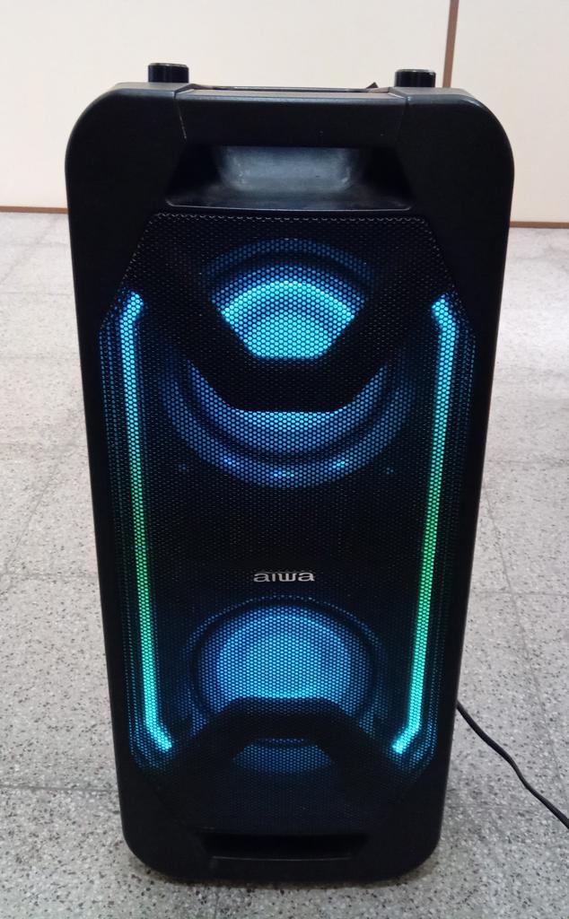 Caja De Sonido Amplificada Marca Aiwa Modelo Awpok6 Sin Control Usado En Buen Estado Acc Usb Bt Fm