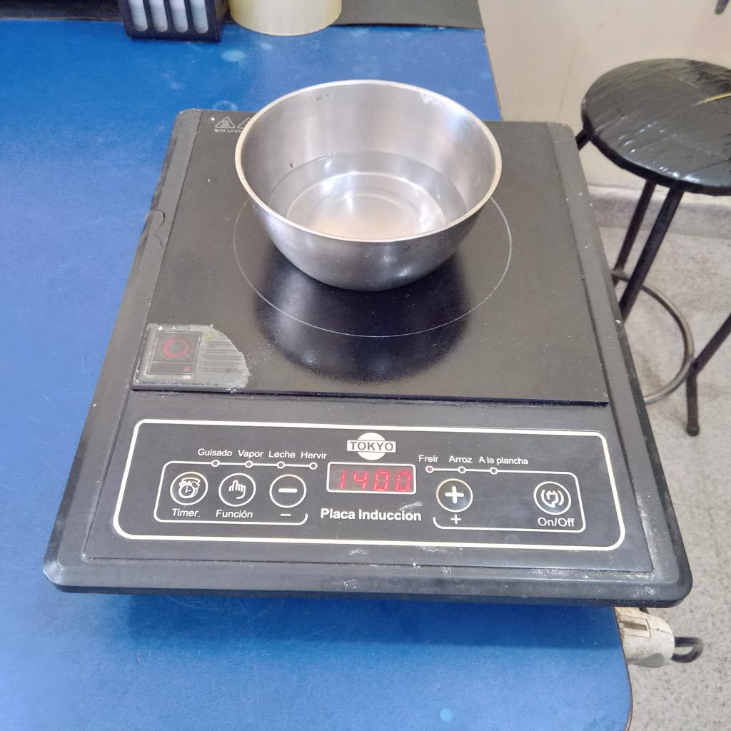 Cocina Electrica Tipo Inducción Marca Tokyo Modelo Cotitoks150-N Usado Con Desgaste Acc No Tiene