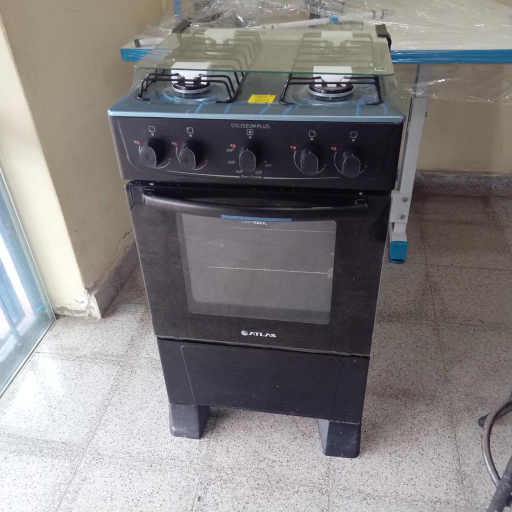 Cocina A Gas Marca Atlas Modelo Coliseum Plus Usado En Buen Estado Acc 4 Hornallas