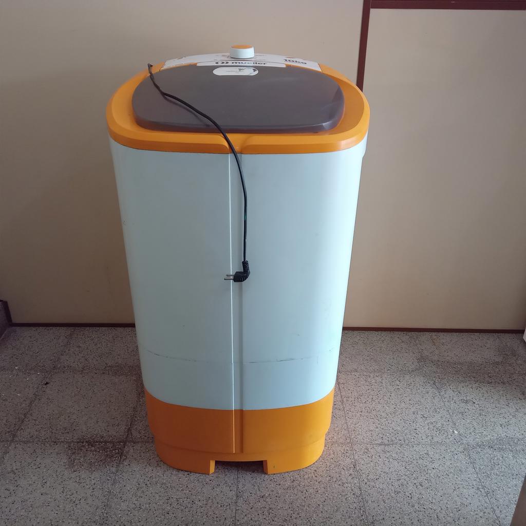 Lavarropas Cap 10 Kg. Marca Mueller Modelo Family Lite Usado En Buen Estado Acc Manguera Carga /Descarga