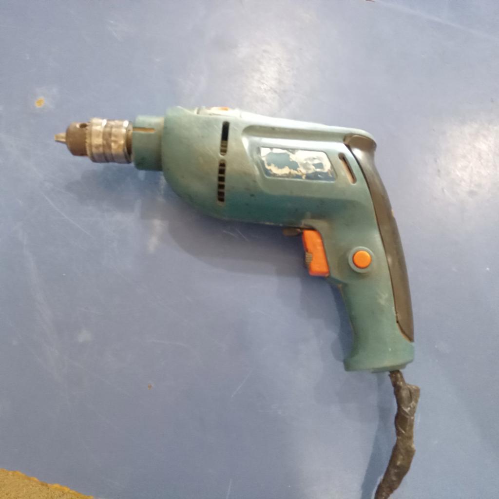 Taladro Marca Profield Modelo No Tiene Usado Con Desgaste Acc No Tiene