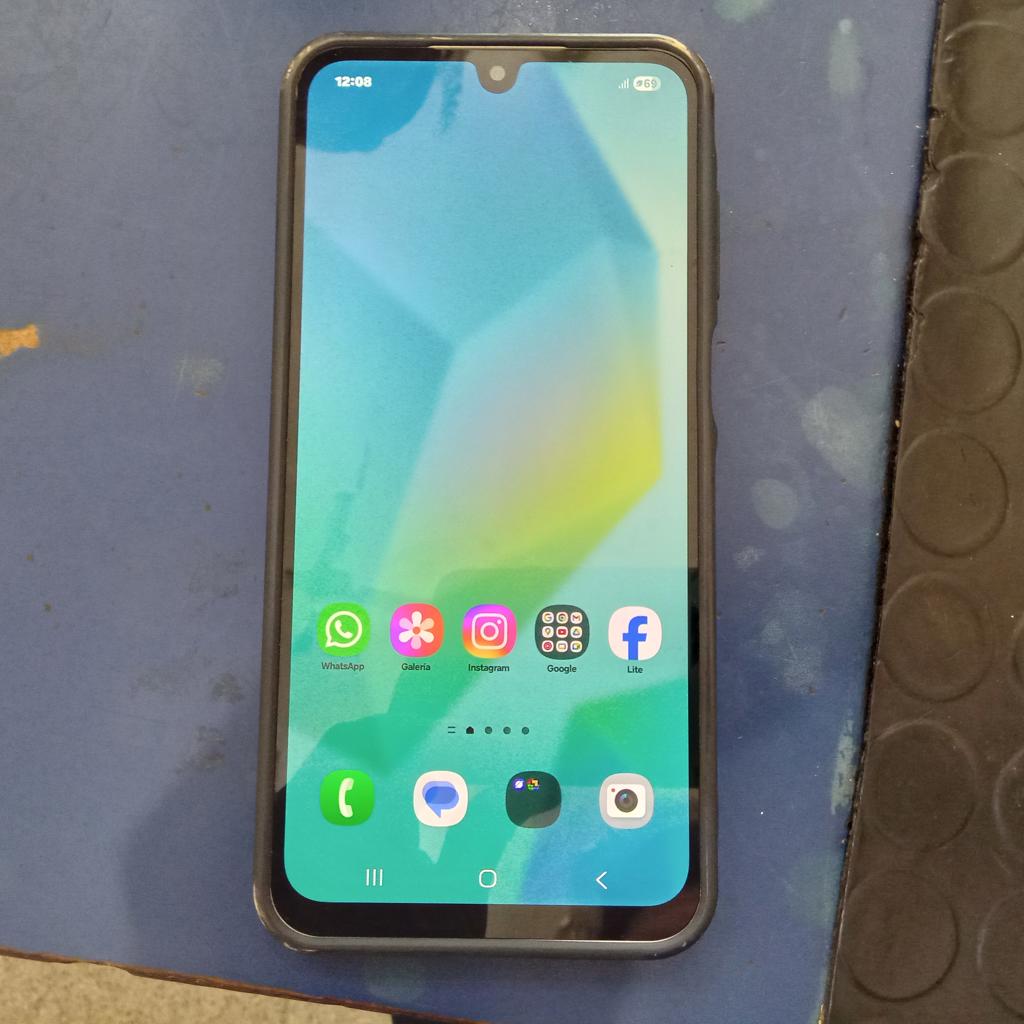 Celular Marca Samsung Modelo Galaxy A16 Memoria Ram 4 Gb Almacenamiento Interno 128 Gb Acc Estuche Azul
