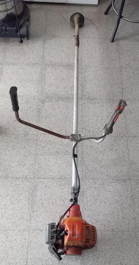 Desmalezadora Marca Husqvarna Modelo 143r-Ii Usado En Buen Estado Original Si Acc Cabezal Nylon