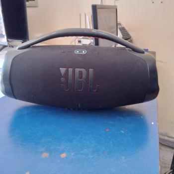 Parlante Portatil Marca Jbl Modelo Bombox 3 Usado En Buen Estado Con No Tiene Acc No Tiene