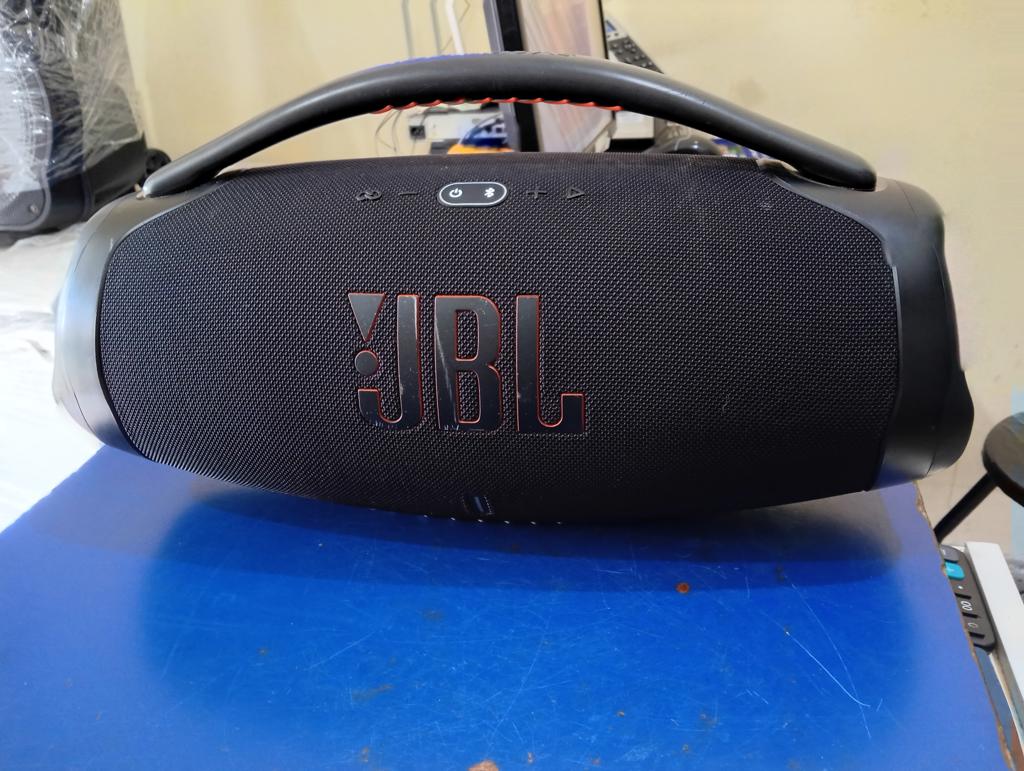 Parlante Portatil Marca Jbl Modelo Bombox 3 Usado En Buen Estado Con No Tiene Acc Cable Power