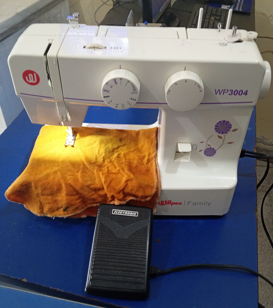 Maquina De Coser Familiar Marca Willpex Modelo Family Wp3004 Usado En Buen Estado Acc Pedal Caja