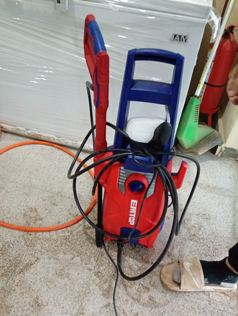 Hidro Lavadora Marca Emtop Modelo Ehpw2011 Usado En Buen Estado Acc JaboneraManguera1 PicoPistola