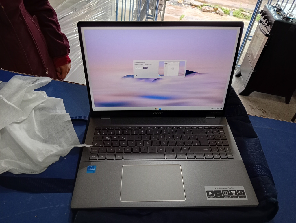 Notebook Marca Acer Modelo N25q12 Procesador Inter Core7 Memoria Ram 500 Gb Disco Duro 500 Gb Generacion 7 Acc Cargador