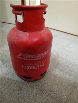 Garrafa Cap 10 Kg. Marca Pumagas Usado En Buen Estado Color Rojo Acc No Tiene
