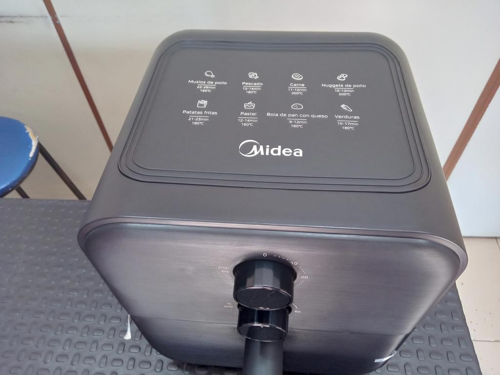 Fritadora Marca Midea Modelo Freidora De Aire Usado En Buen Estado Acc C/ Perillas